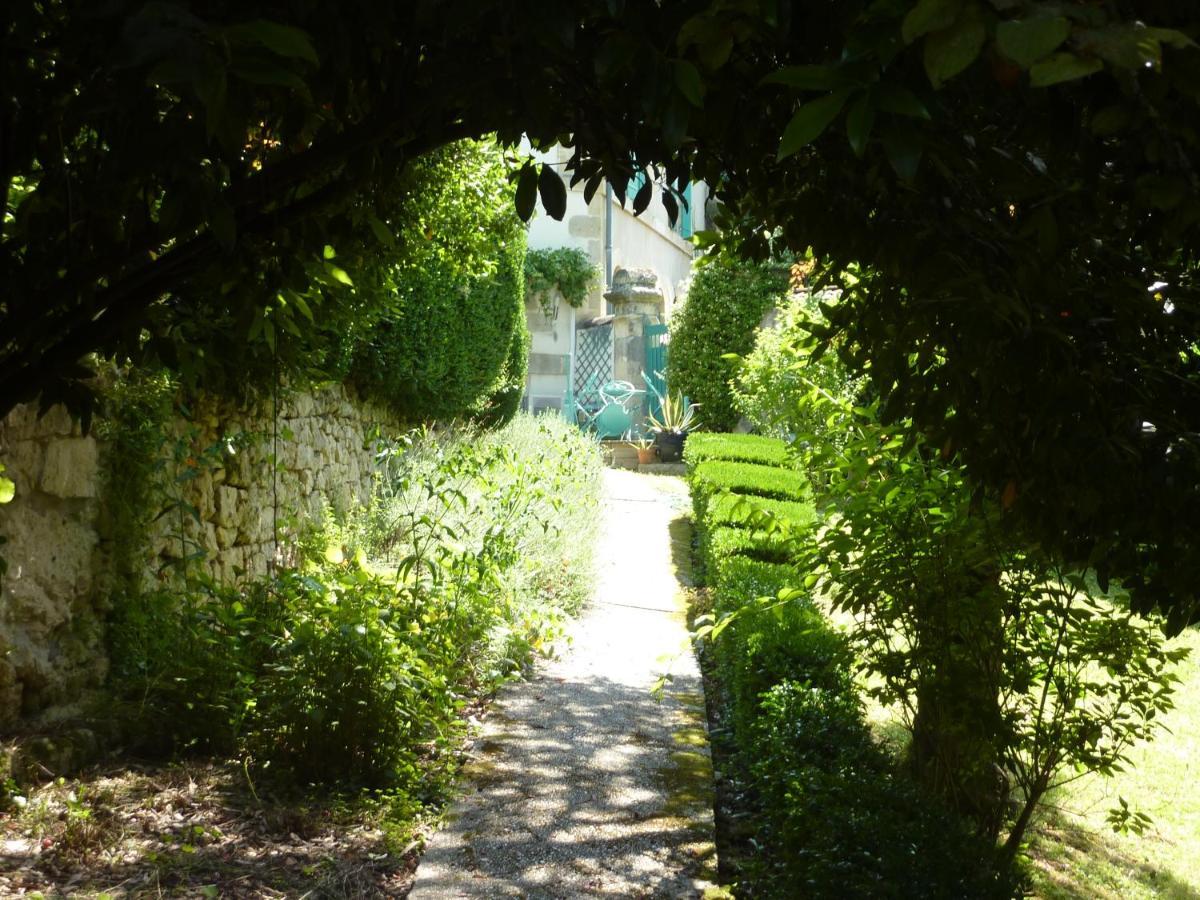 Beaux Chenes Bed and Breakfast Nérac Εξωτερικό φωτογραφία